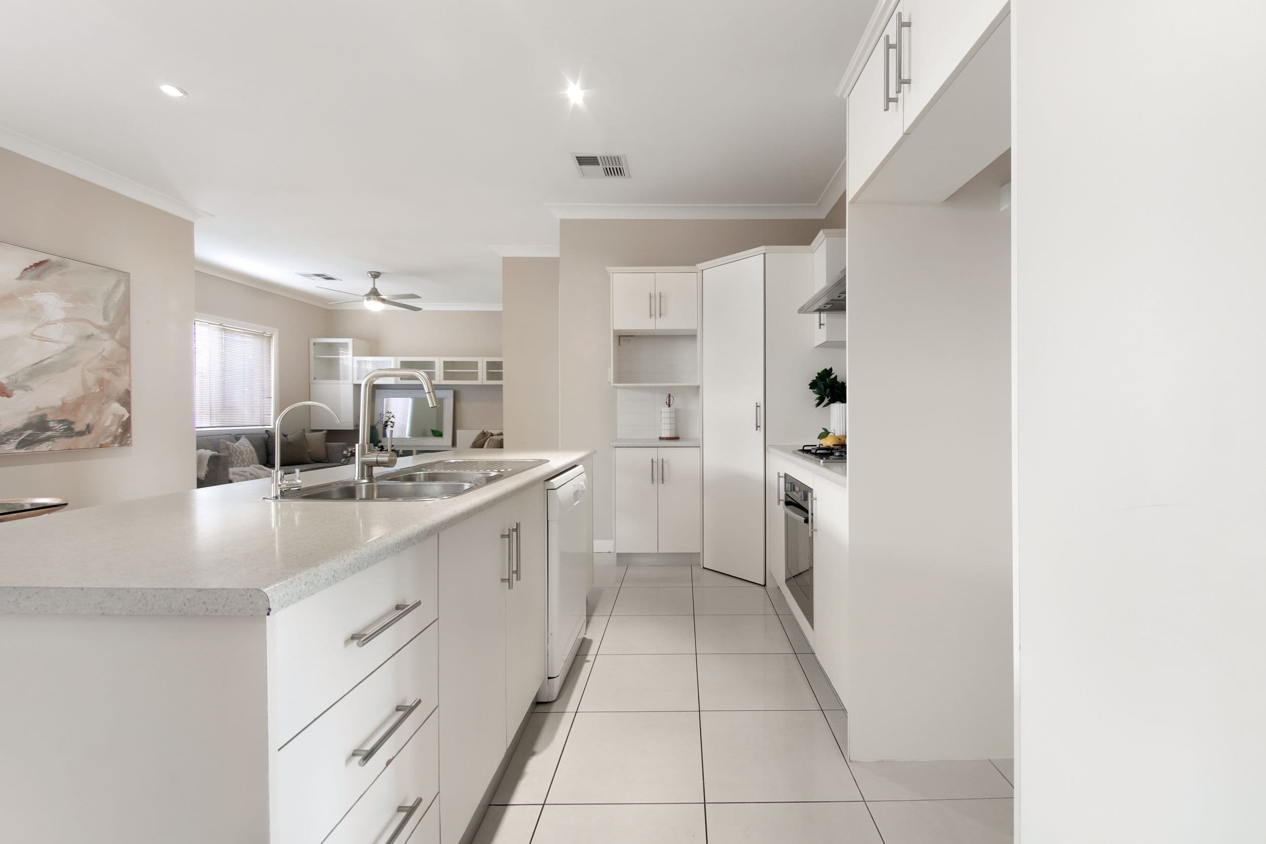 10 Mitton Avenue, Henley Beach SA 5022, Henley Beach - Thumbnail 7