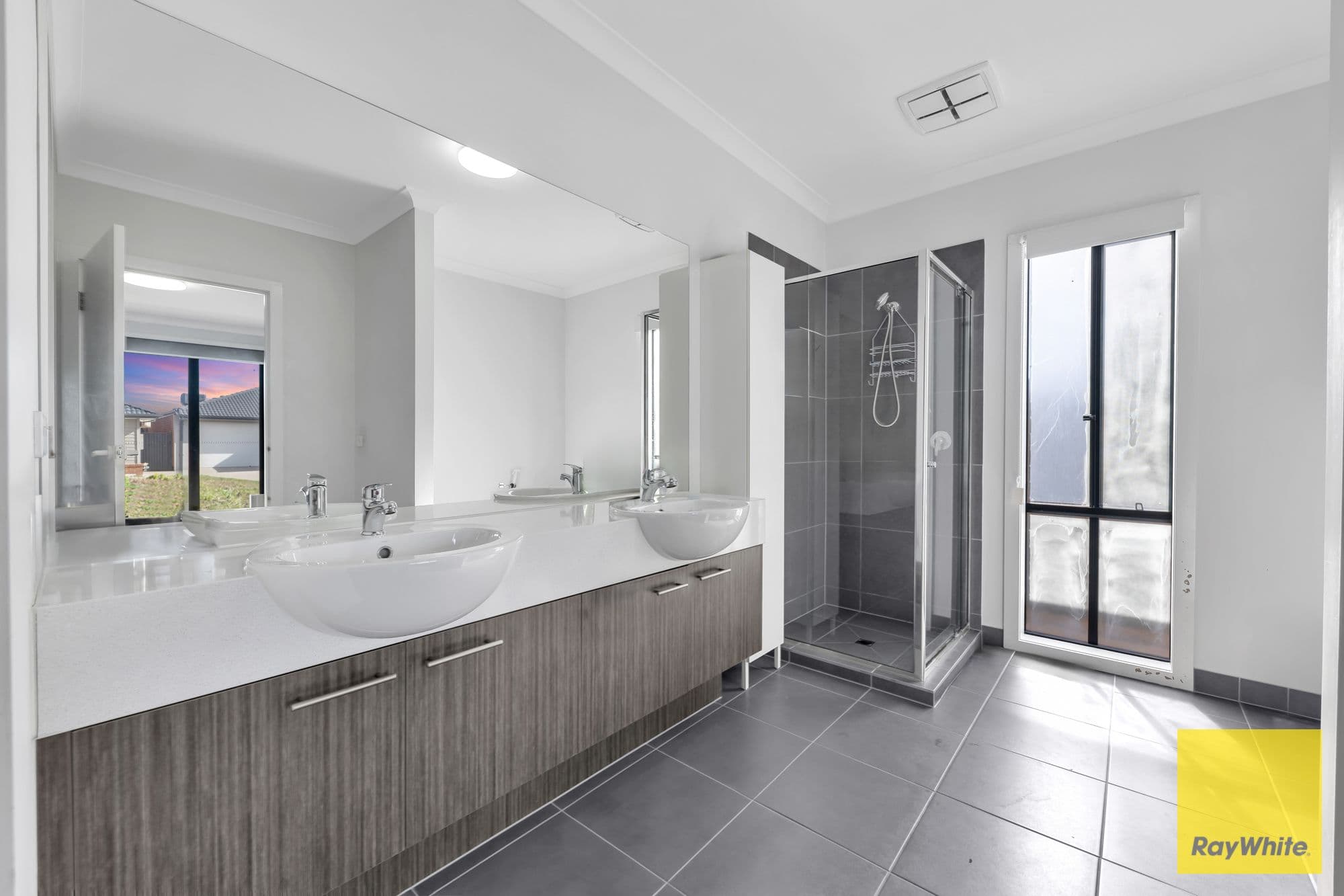 4 Pechanga Street, Tarneit VIC 3029, Tarneit - Thumbnail 4