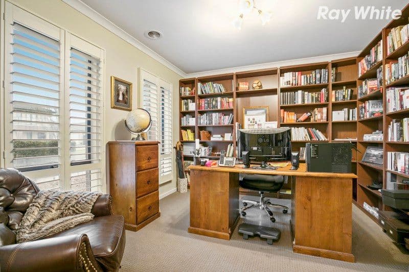 17 Everly Circuit, Pakenham VIC 3810, Pakenham - Thumbnail 4