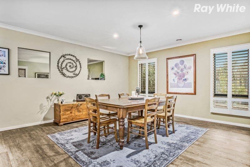 17 Everly Circuit, Pakenham VIC 3810, Pakenham - Thumbnail 6