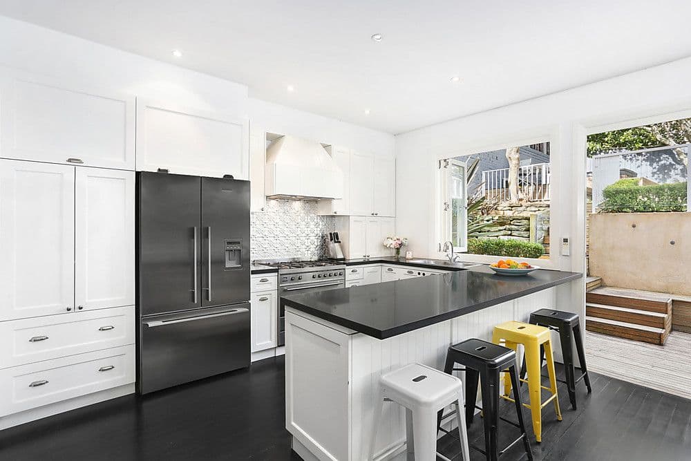37 Roberts Street, Rose Bay - Thumbnail 2