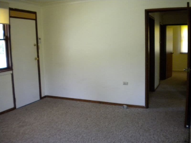 8 Queenborough Street, NOWRA NSW 2541, Nowra - Thumbnail 3