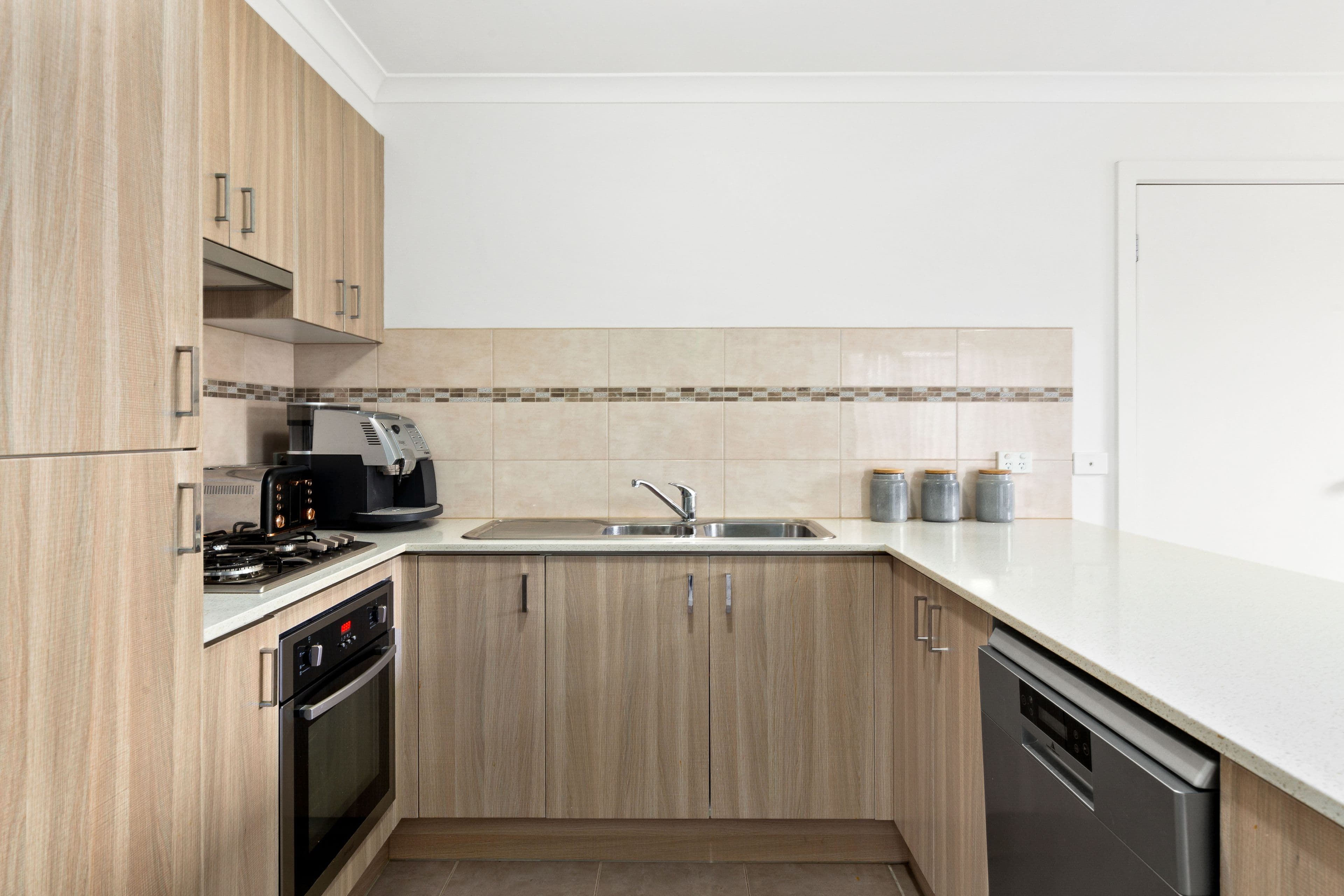 9 Shakespeare Court, Drouin VIC 3818, Drouin - Thumbnail 4