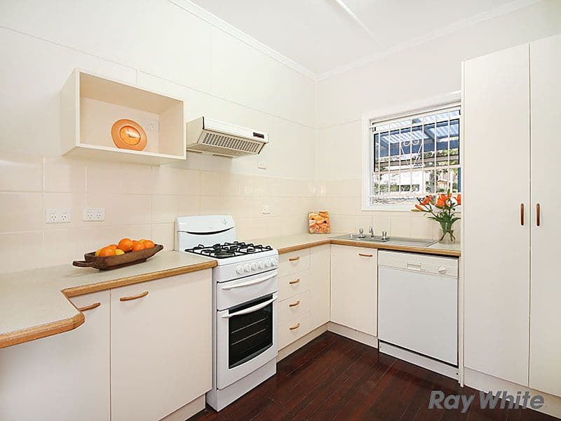 29 Equinox Street, TARINGA QLD 4068, Taringa - Thumbnail 5