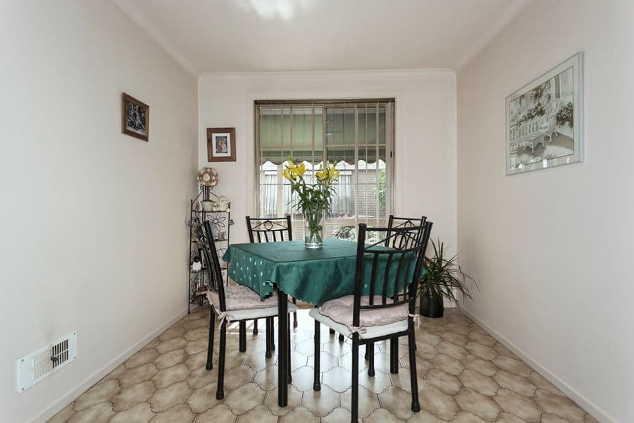 3 Sandra Street, MELTON VIC 3337, Melton - Thumbnail 3