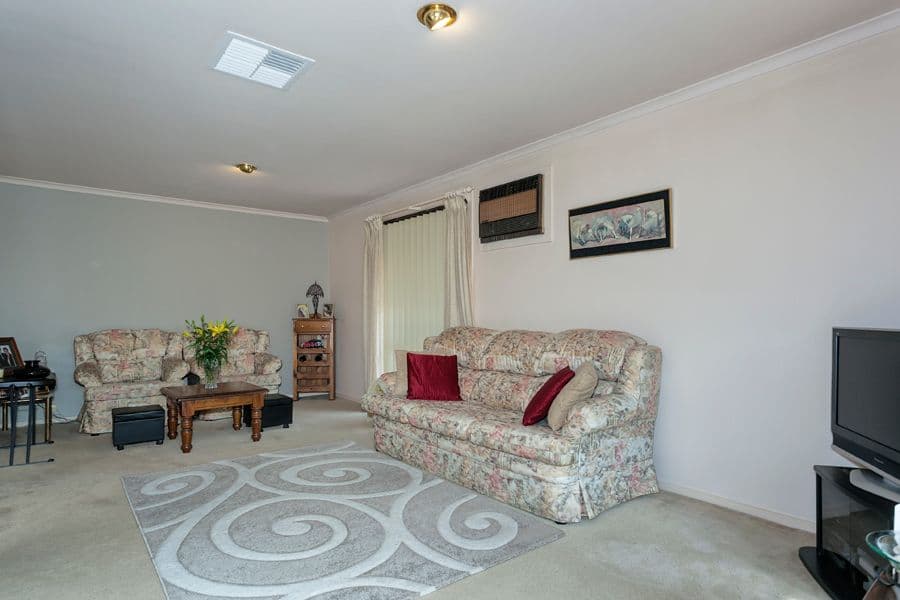 3 Sandra Street, MELTON VIC 3337, Melton - Thumbnail 6