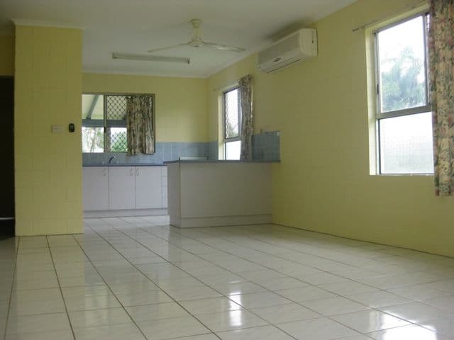 17 Windsor Close, BRINSMEAD QLD 4870, Brinsmead - Thumbnail 2