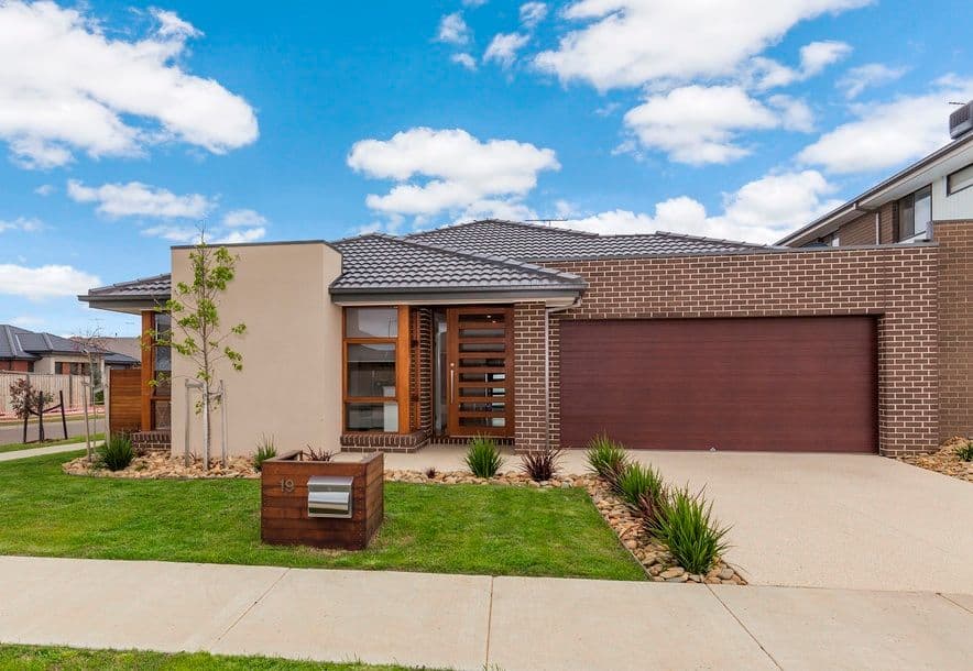 19 Hudson Street, Armstrong Creek VIC 3217, Armstrong Creek - Thumbnail 2
