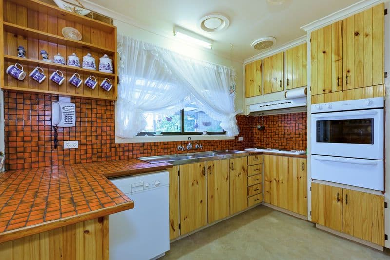 5 Paton Court, GREENSBOROUGH VIC 3088, Greensborough - Thumbnail 4