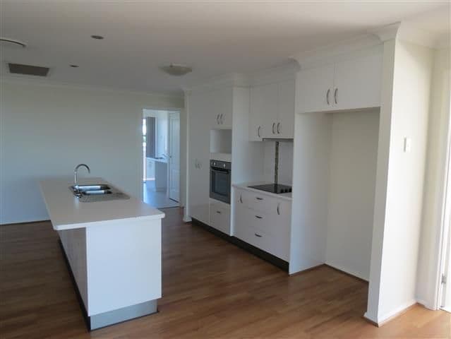 15 Bassett Court, Roma QLD 4455, Roma - Thumbnail 5
