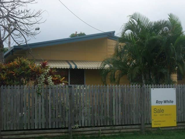 25 Streeter Avenue, WEST MACKAY QLD 4740, West Mackay - Image 1