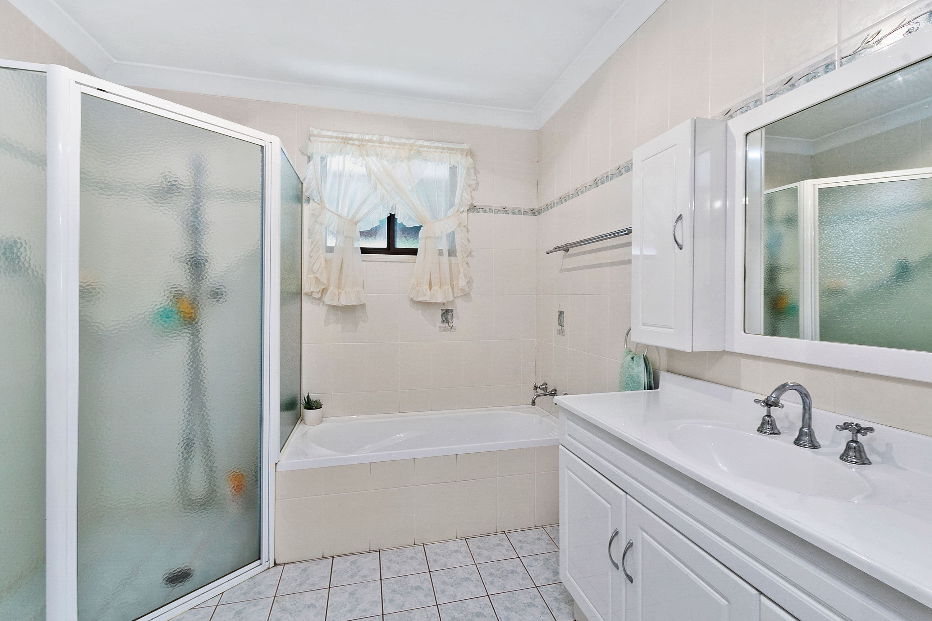 62 Andrew Thompson Drive, McGraths Hill - Thumbnail 6