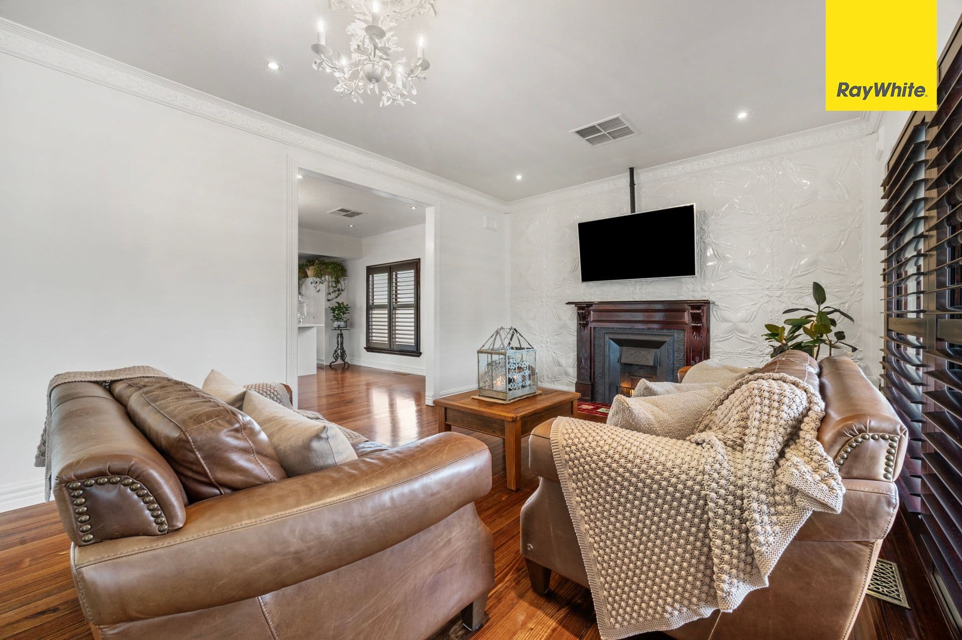 12 First Avenue, Melton South VIC 3338, Melton South - Thumbnail 6
