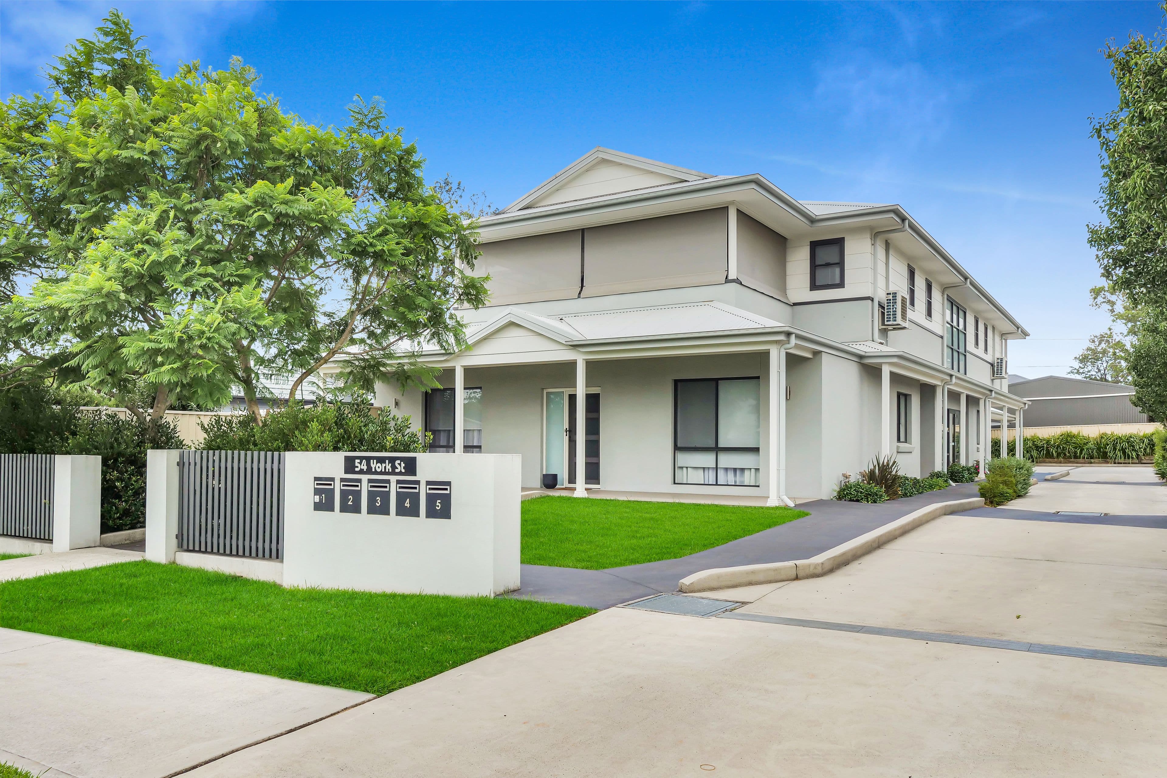 2/54 York Street, Tahmoor NSW 2573, Tahmoor - Image 1