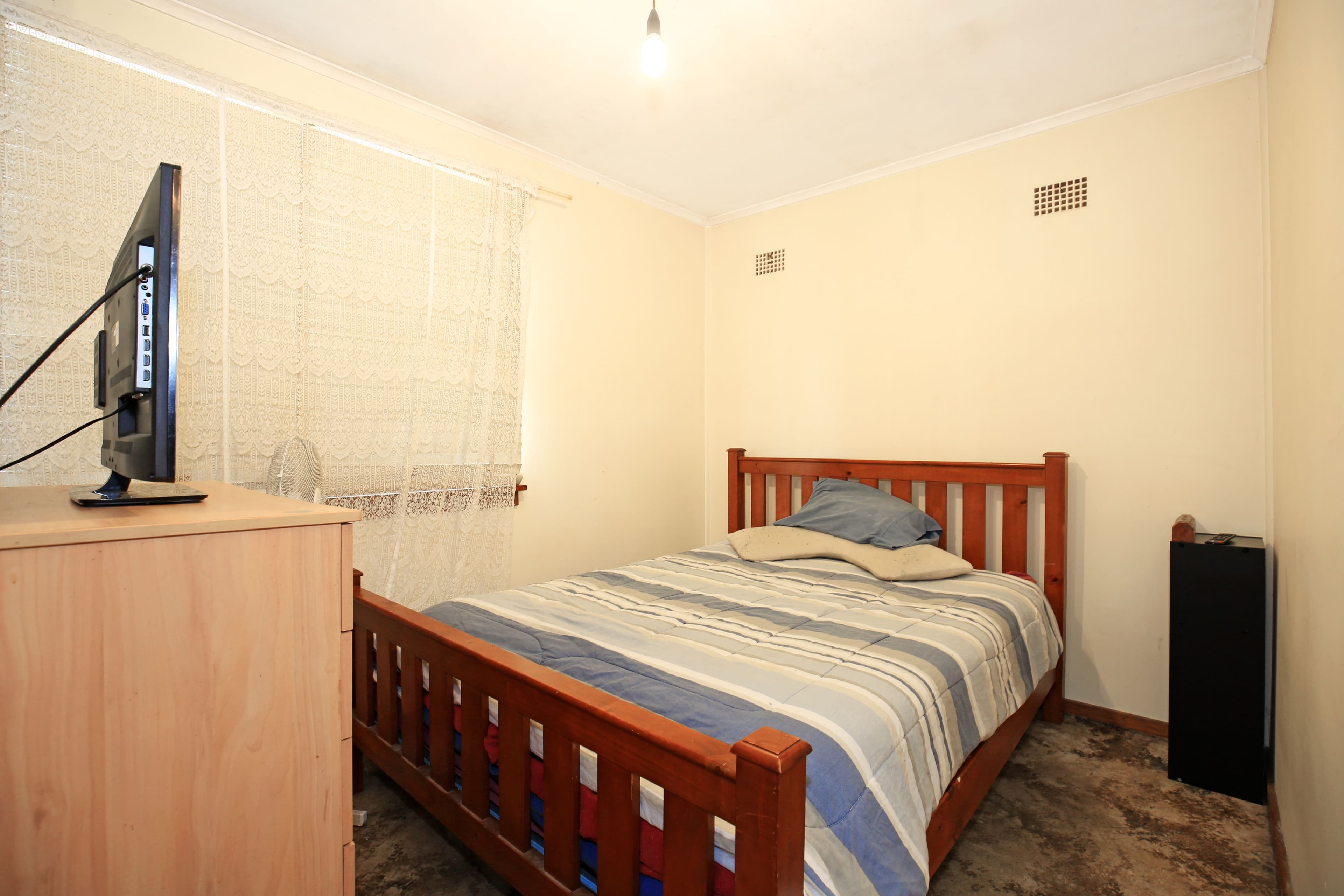 10 Leonard Street, Bomaderry - Thumbnail 5