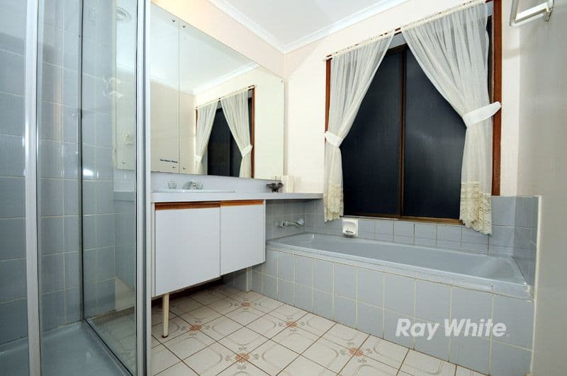 4 Vista Crescent, ROWVILLE VIC 3178, Rowville - Thumbnail 8