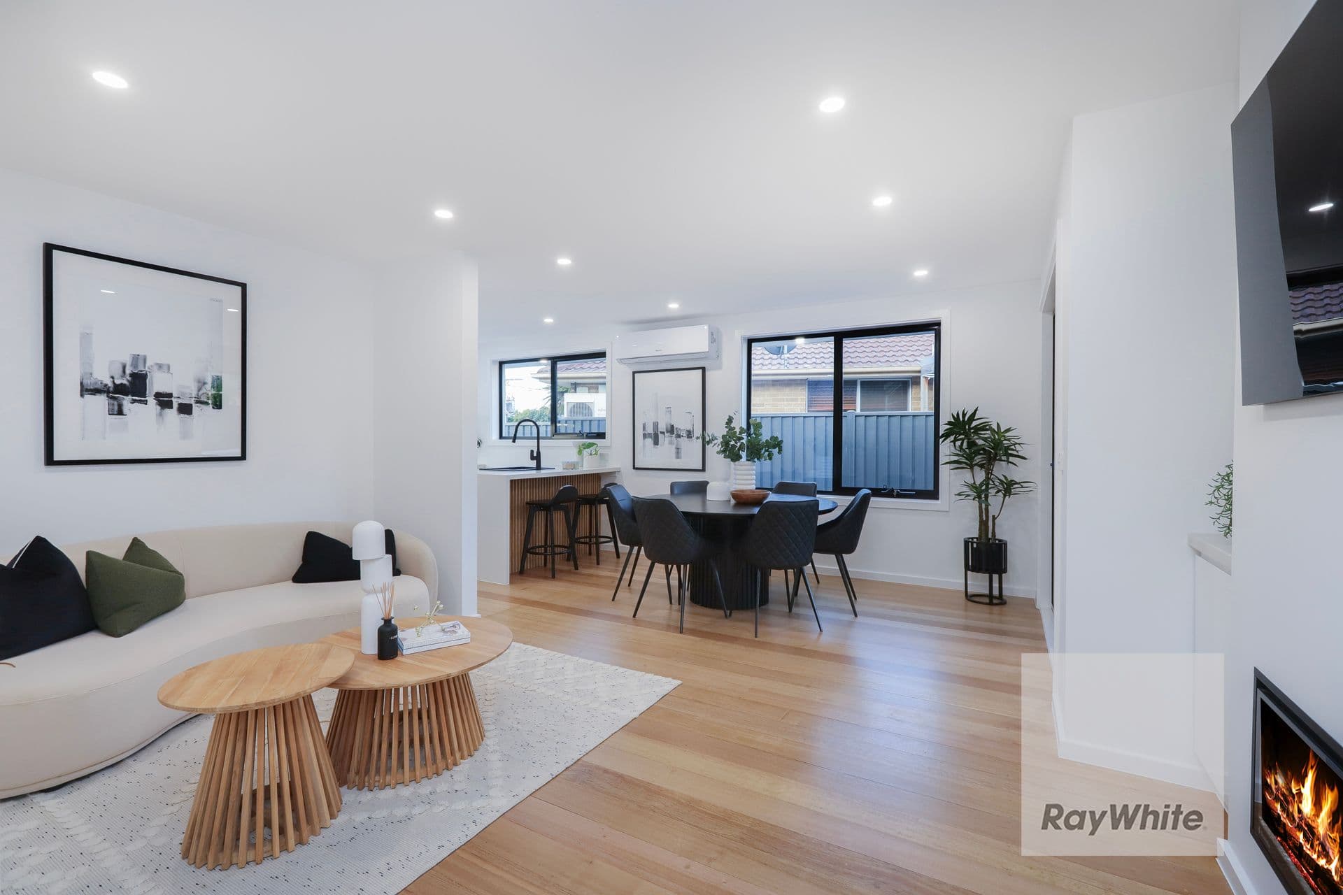 2 Townsend Avenue, Gladstone Park VIC 3043, Gladstone Park - Thumbnail 5