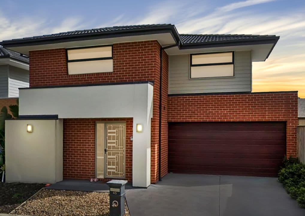 45 Royaloak Crescent, Cranbourne East VIC 3977, Cranbourne East - Thumbnail 2