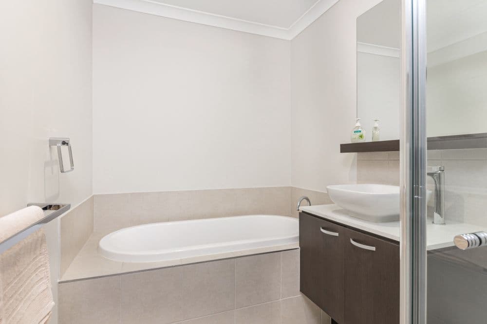 45 Royaloak Crescent, Cranbourne East VIC 3977, Cranbourne East - Thumbnail 6