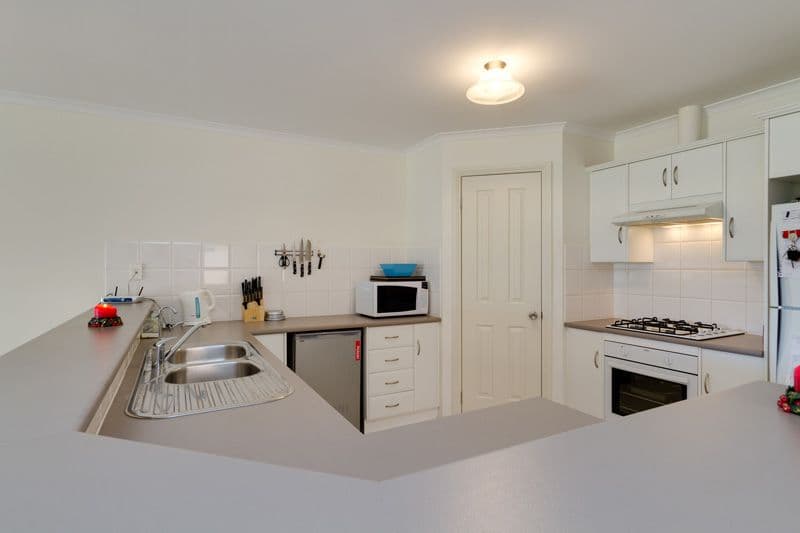 6A Raggatt Crescent, MITCHELL PARK SA 5043, Mitchell Park - Thumbnail 4