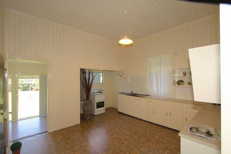 2 Windermere Street, WALKERVALE QLD 4670, Walkervale - Thumbnail 3