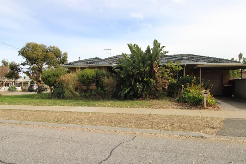 2 Holmesdale Road, Woodbridge, WA, 6056, Woodbridge - Thumbnail 2