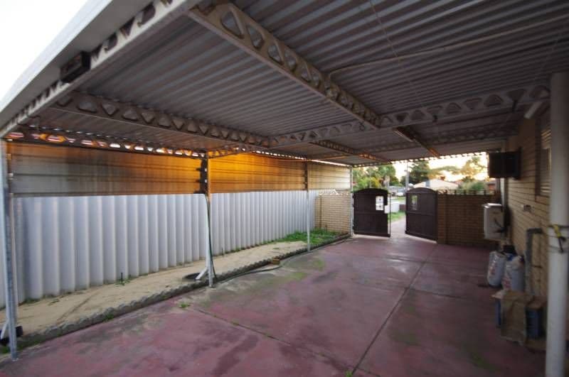 30 Girrawheen Avenue, GIRRAWHEEN WA 6064, Girrawheen - Thumbnail 2