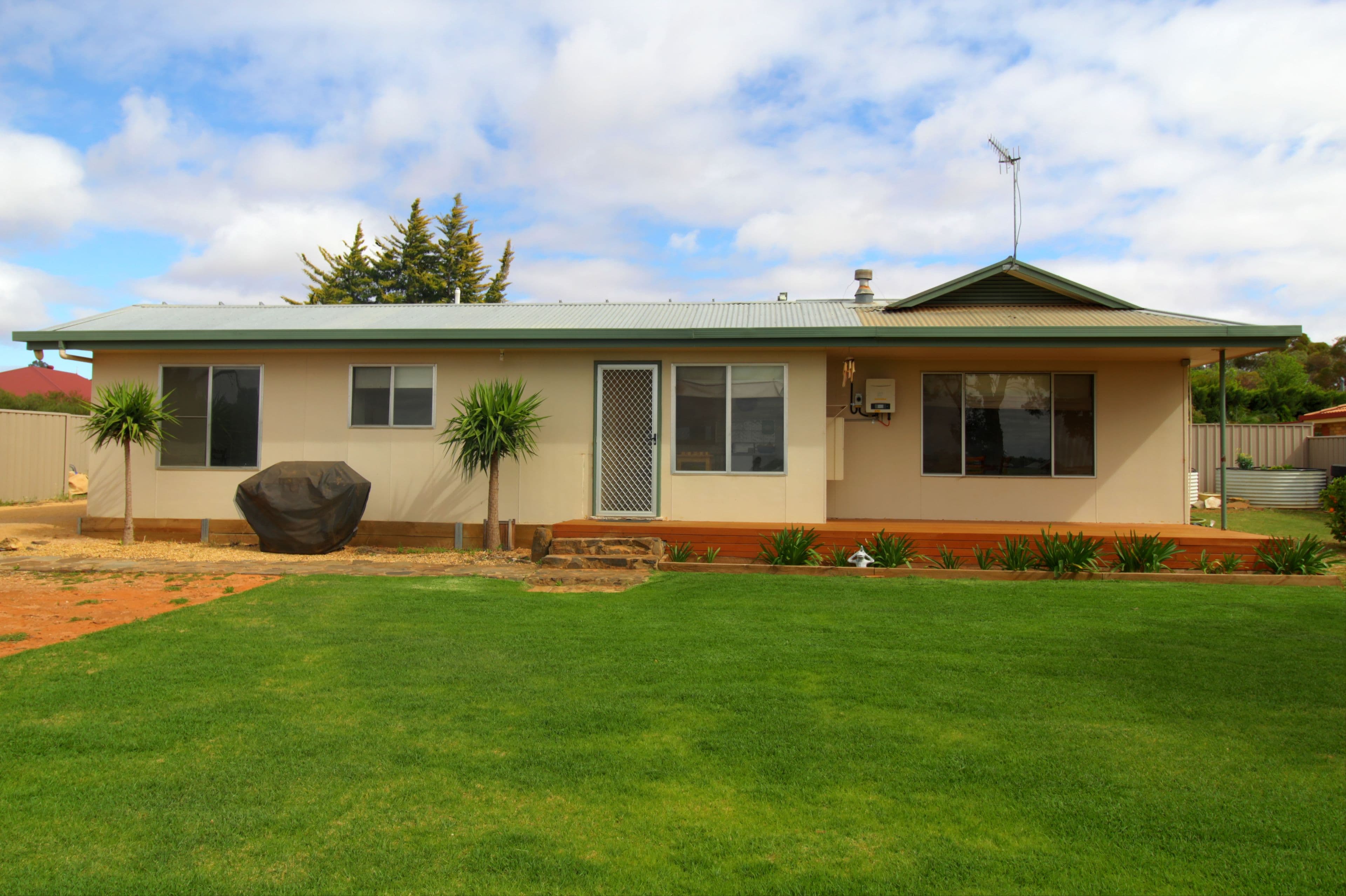 17 Fenwick Road, Berri SA 5343, Berri - Image 1