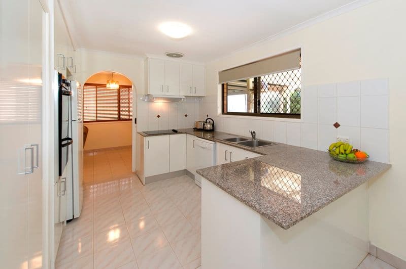 12 Lisa Street, DECEPTION BAY QLD 4508, Deception Bay - Thumbnail 4