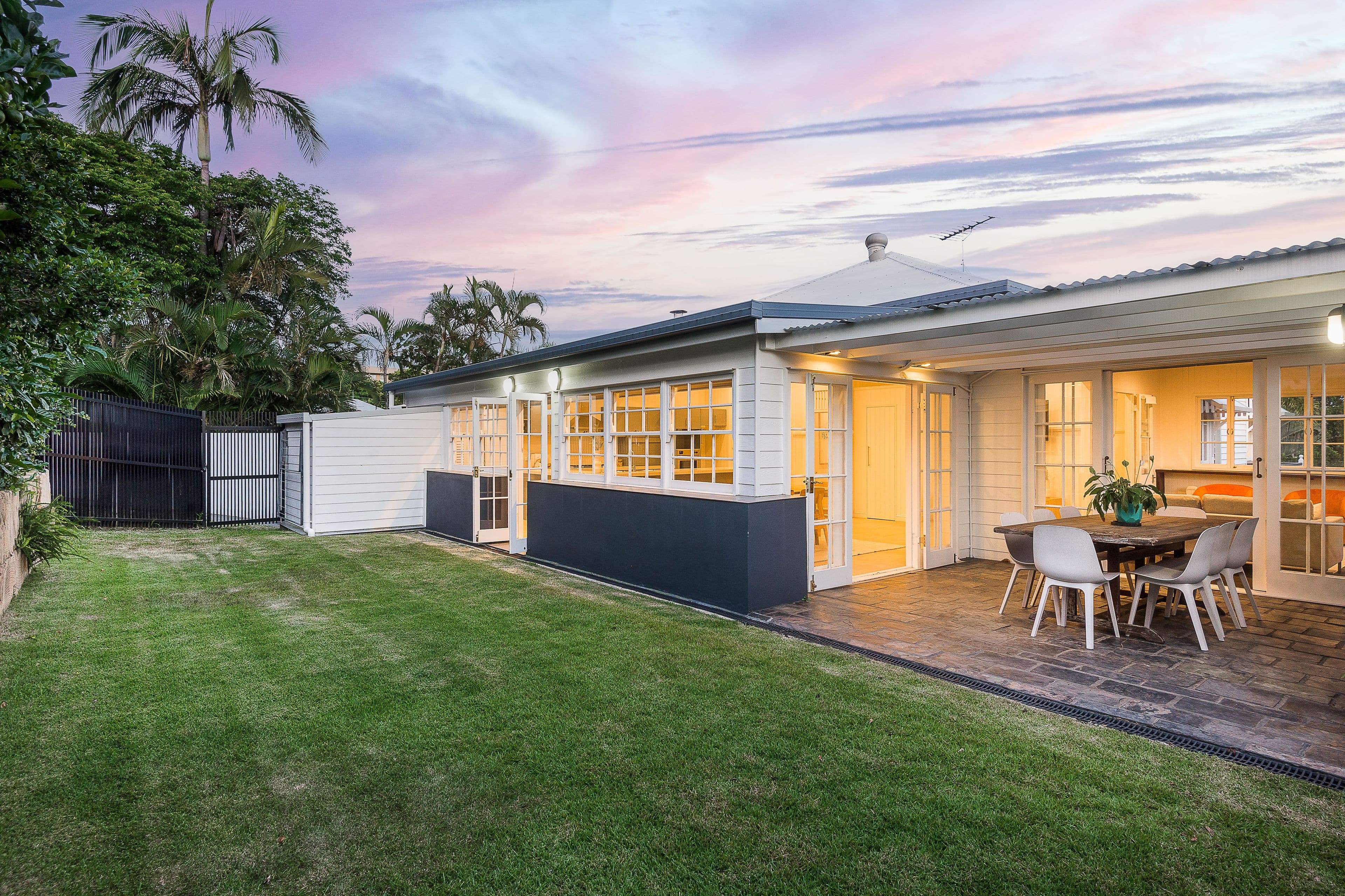 16 Arwin Terrace, Windsor QLD 4030, Windsor - Thumbnail 3