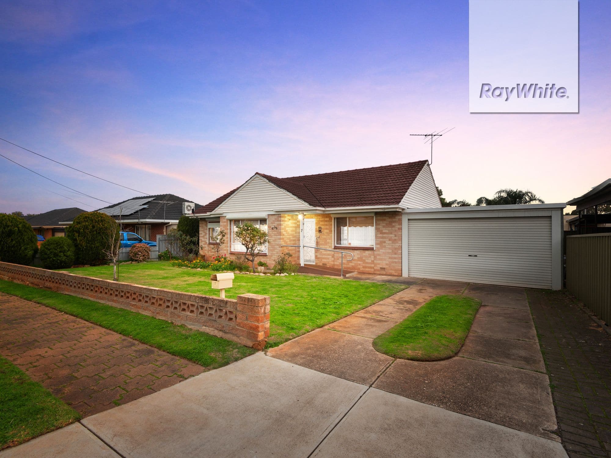 7 Lincoln Crescent, Pooraka SA 5095, Pooraka - Thumbnail 2