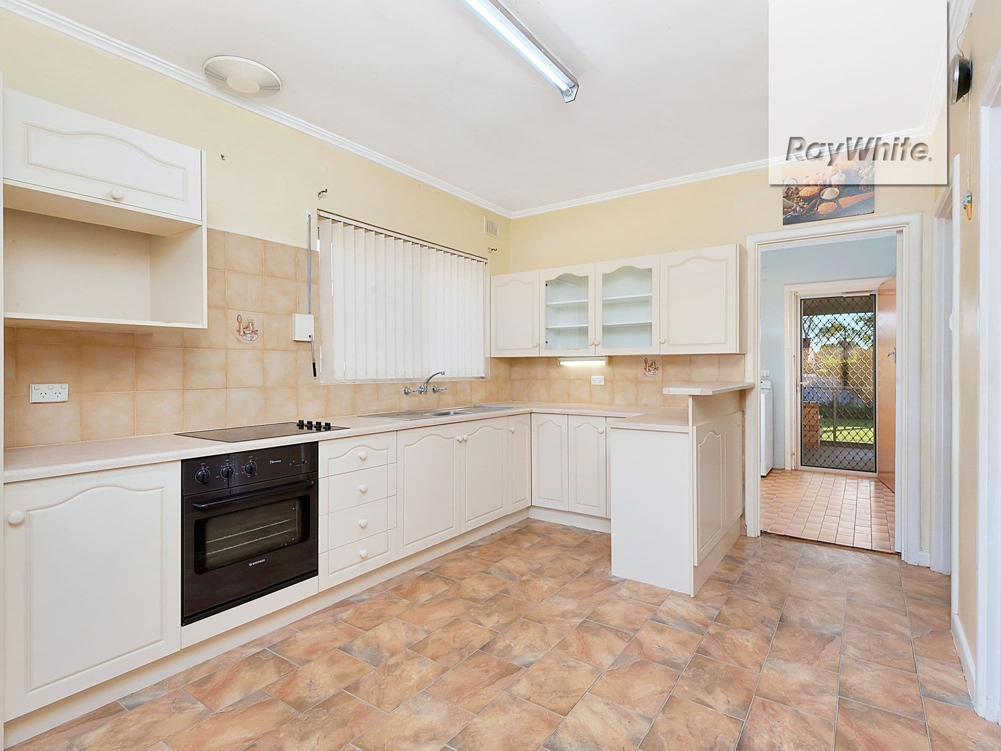 7 Lincoln Crescent, Pooraka SA 5095, Pooraka - Thumbnail 4