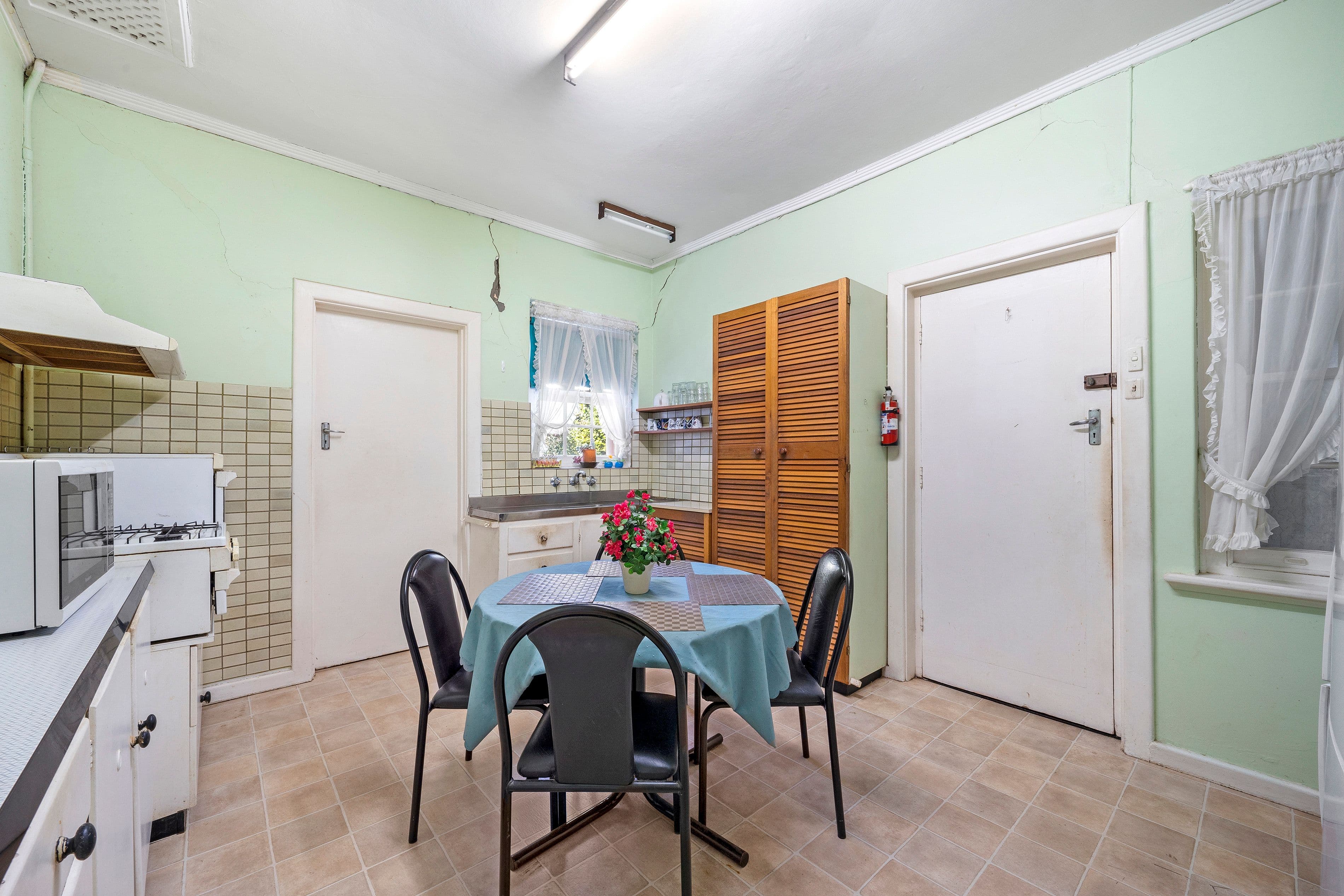 58 Canterbury Avenue, Trinity Gardens SA 5068, Trinity Gardens - Thumbnail 4