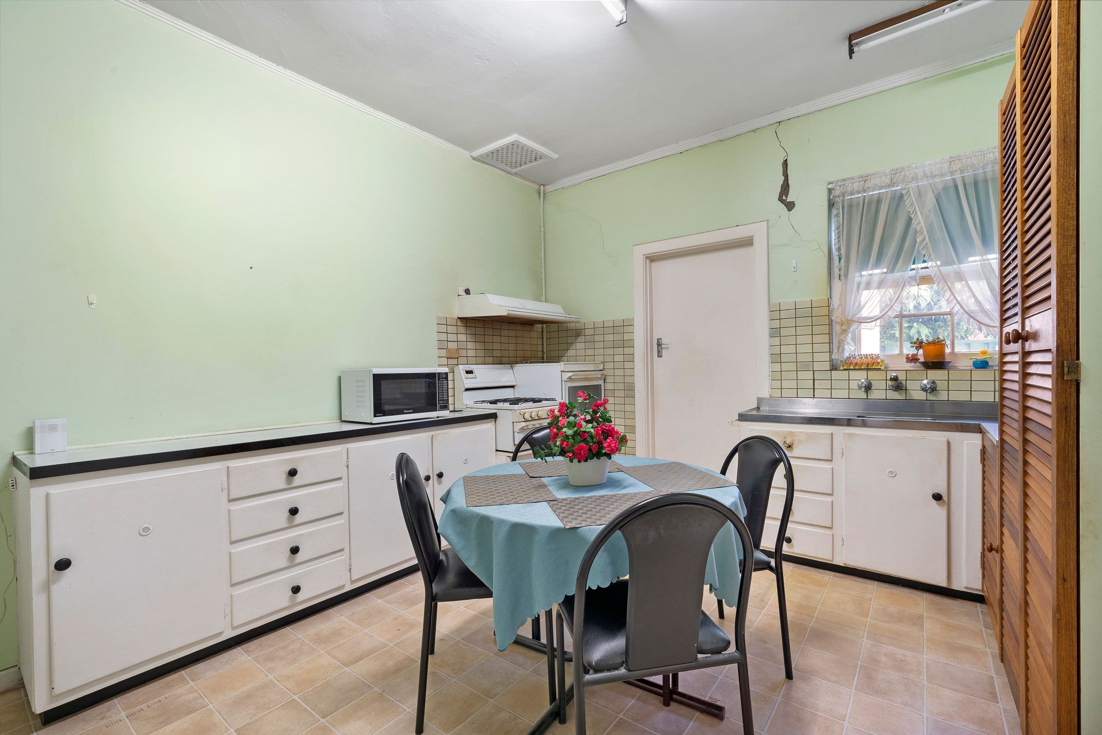 58 Canterbury Avenue, Trinity Gardens SA 5068, Trinity Gardens - Thumbnail 5
