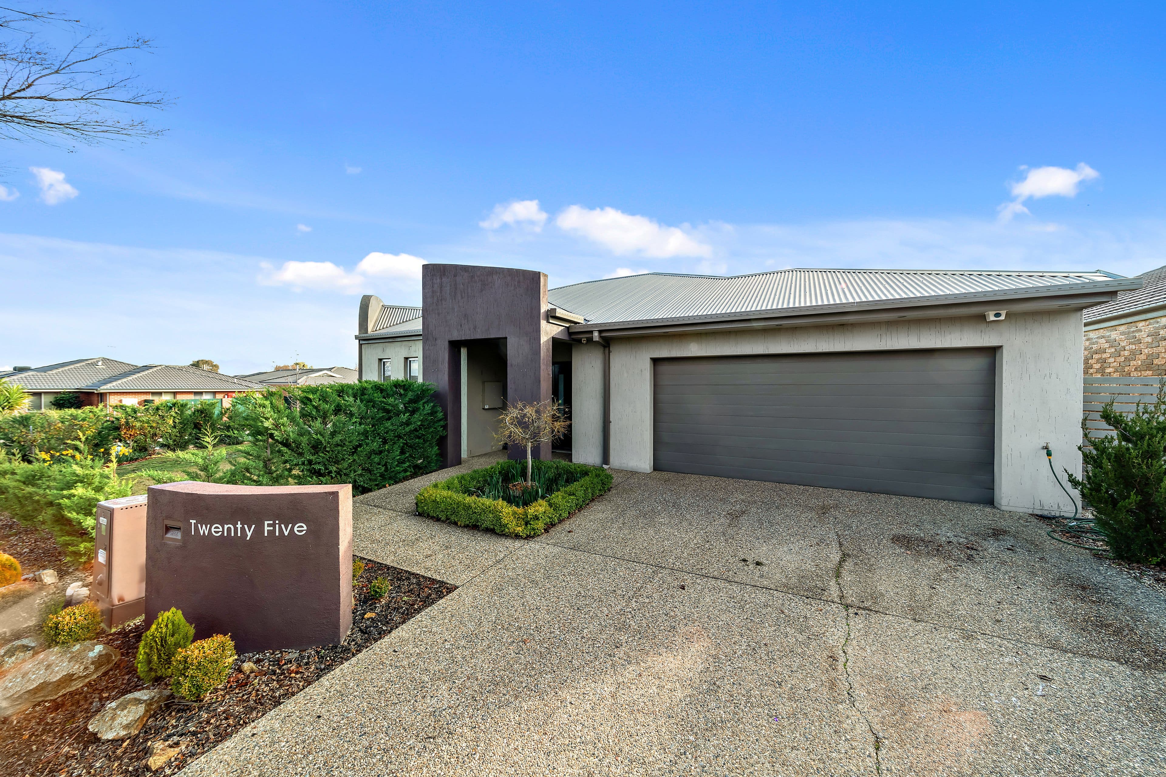 25 Hanrahan Crescent, Dunlop ACT 2615, Dunlop - Thumbnail 3