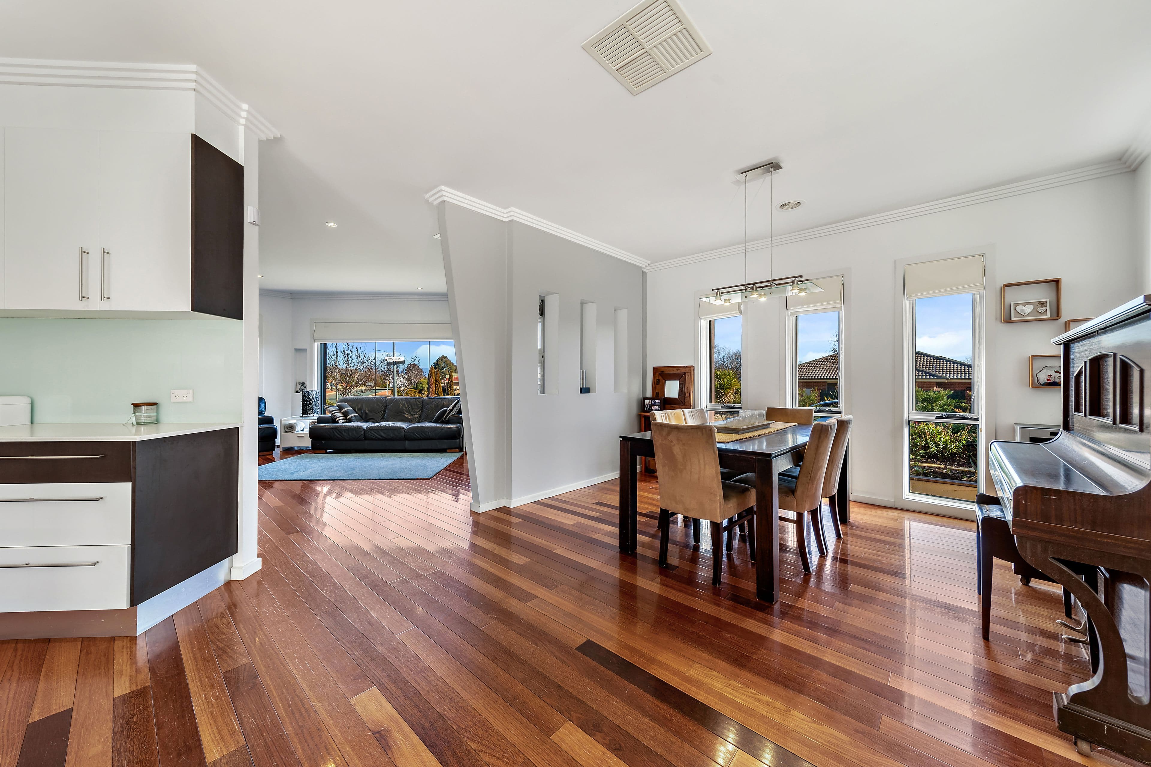 25 Hanrahan Crescent, Dunlop ACT 2615, Dunlop - Thumbnail 8