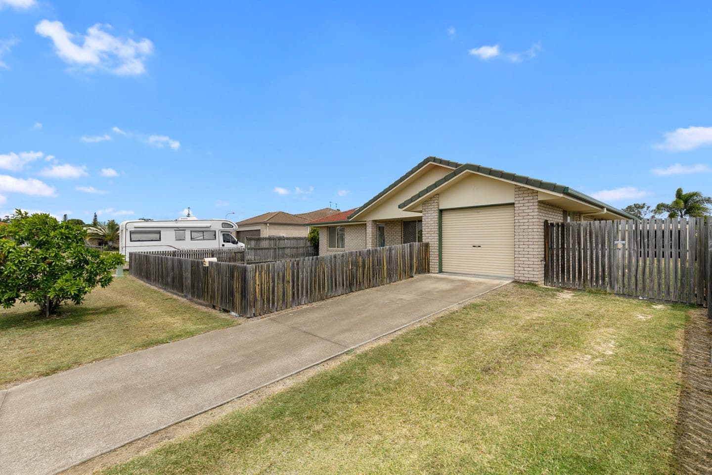 6 Gunsynd Way, Point Vernon QLD 4655, Point Vernon - Thumbnail 2