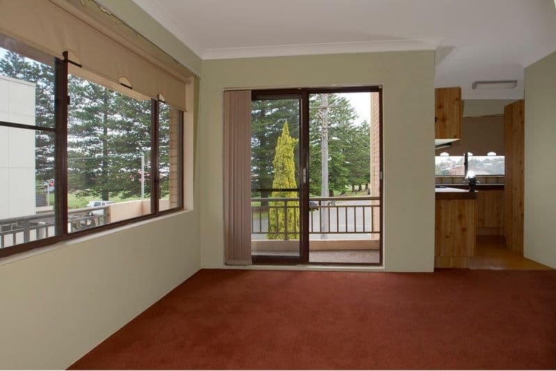 31 The Esplanade, THIRROUL NSW 2515, Thirroul - Thumbnail 3