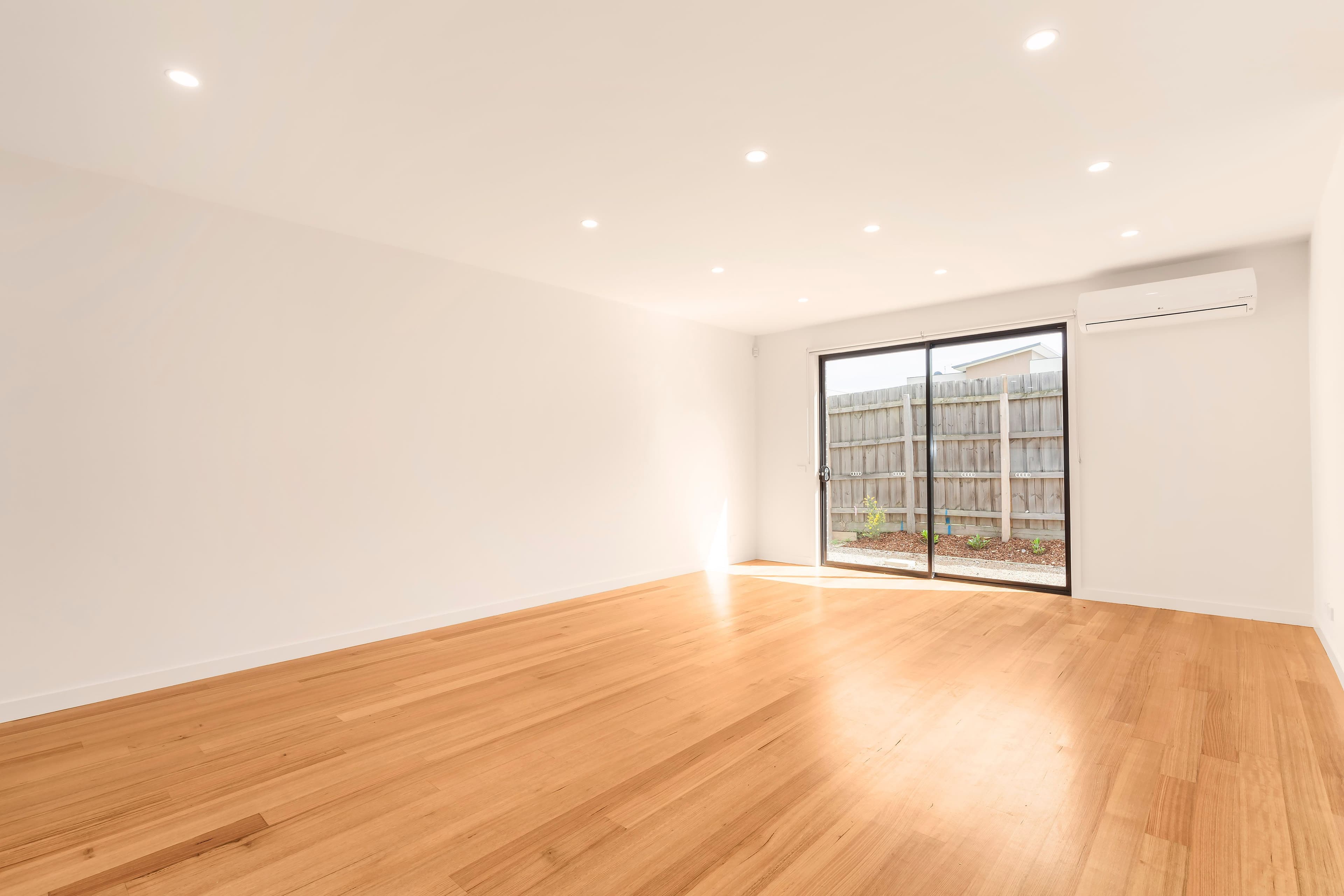 22 Porter Road, Heidelberg Heights VIC 3081, Heidelberg Heights - Thumbnail 3