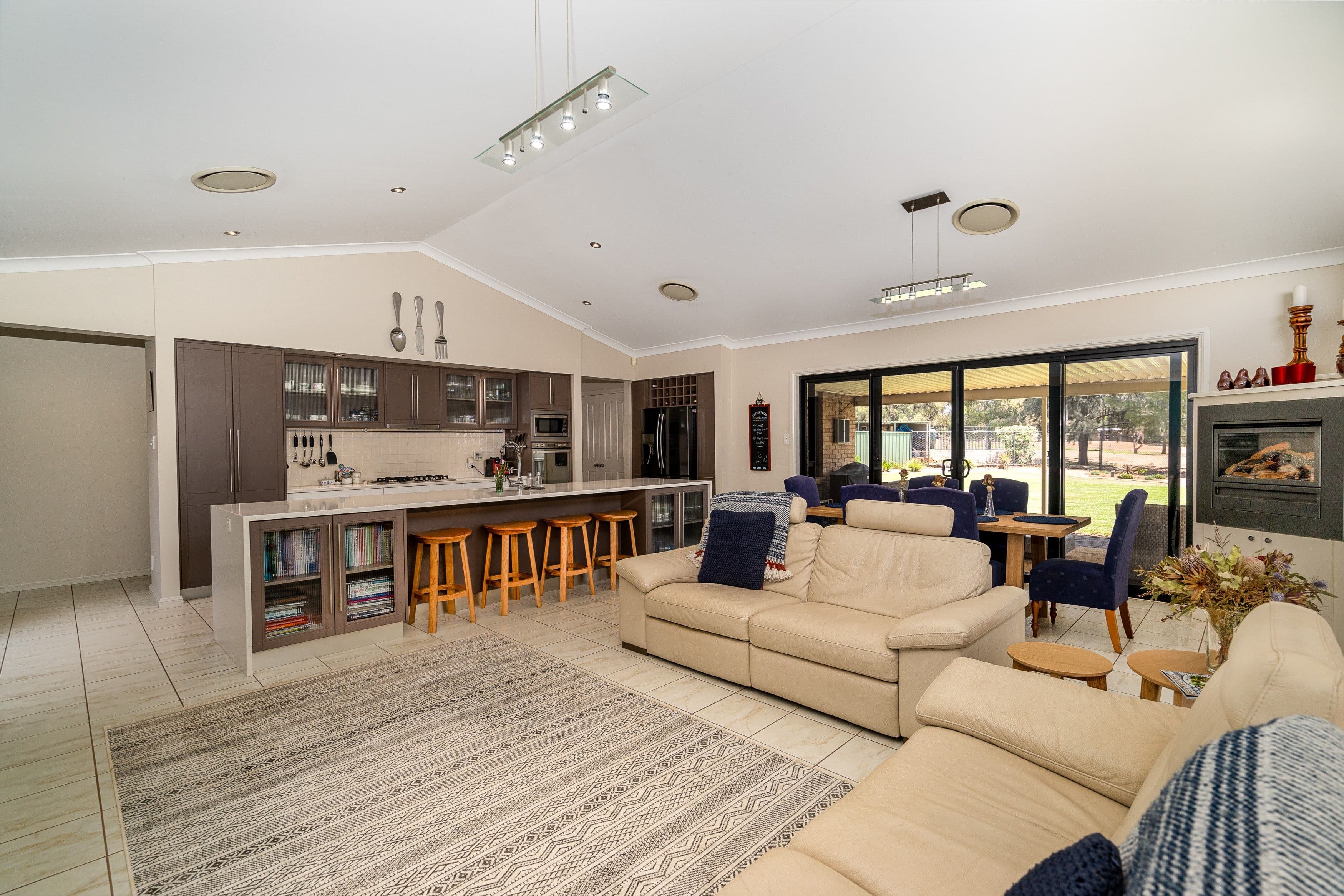 28 Lakeside Circuit, Dubbo NSW 2830, Dubbo - Thumbnail 4