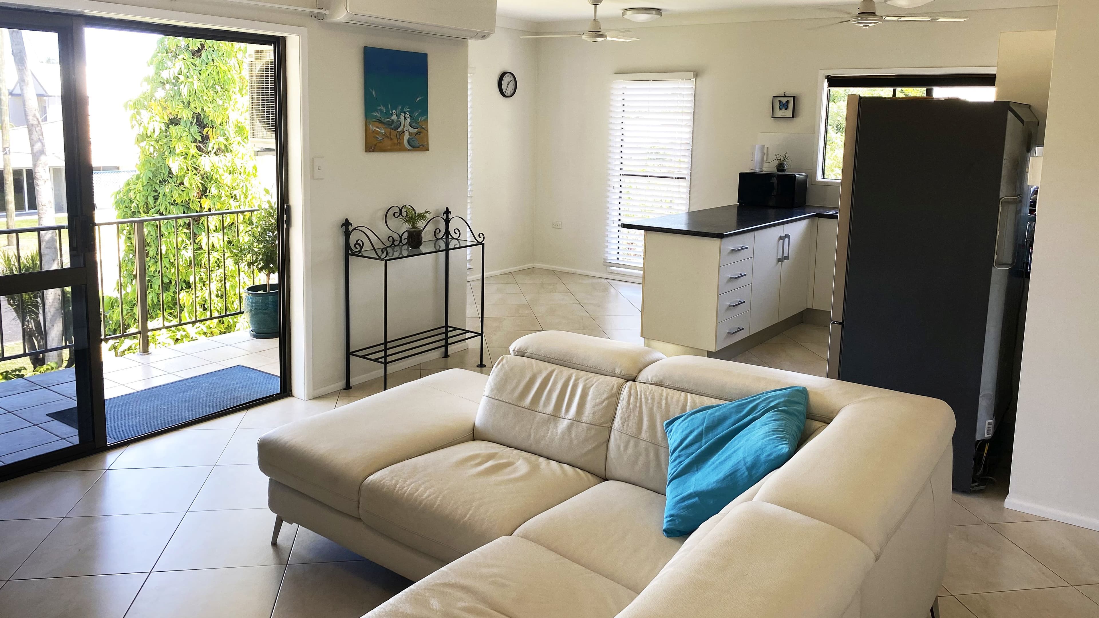 27 Holland Street, Wongaling Beach QLD 4852, Wongaling Beach - Thumbnail 2