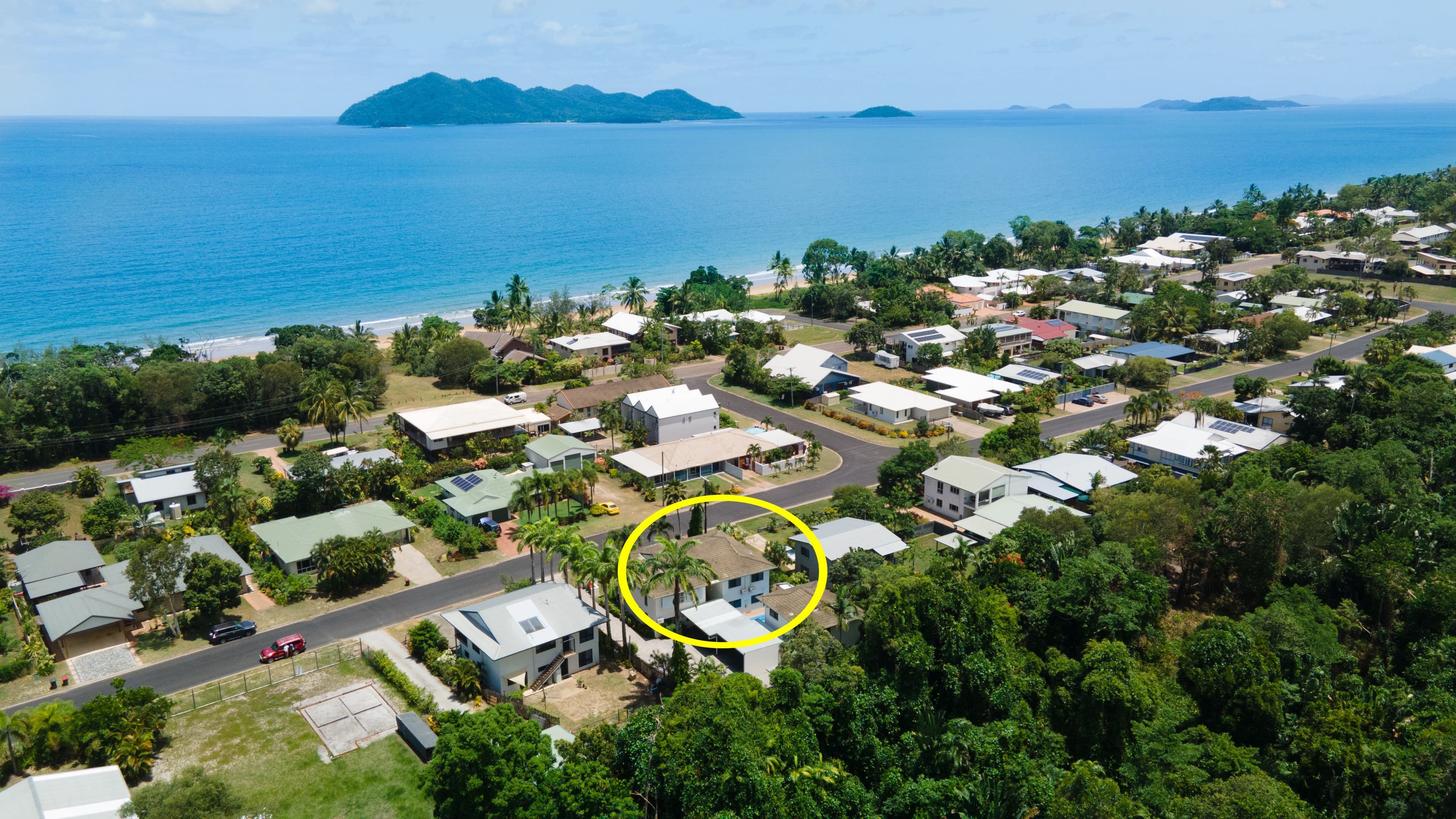 27 Holland Street, Wongaling Beach QLD 4852, Wongaling Beach - Thumbnail 3