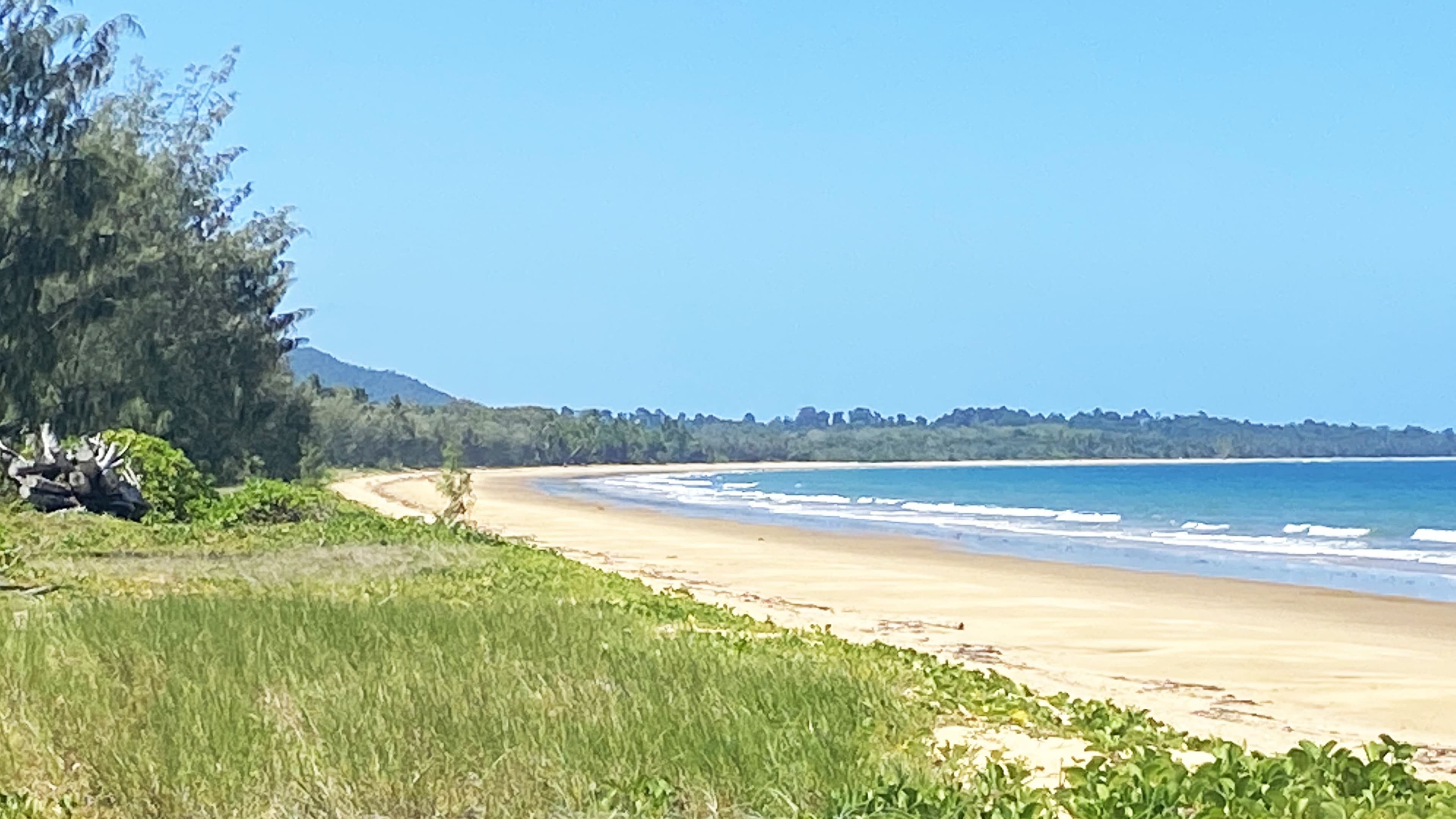 27 Holland Street, Wongaling Beach QLD 4852, Wongaling Beach - Thumbnail 5