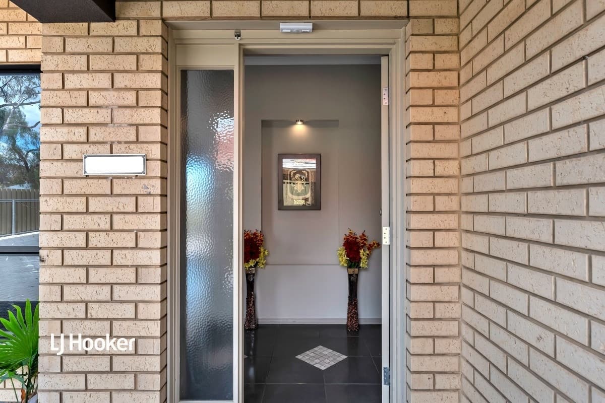 37 Quinlivan Road, Pooraka SA 5095, Pooraka - Thumbnail 2