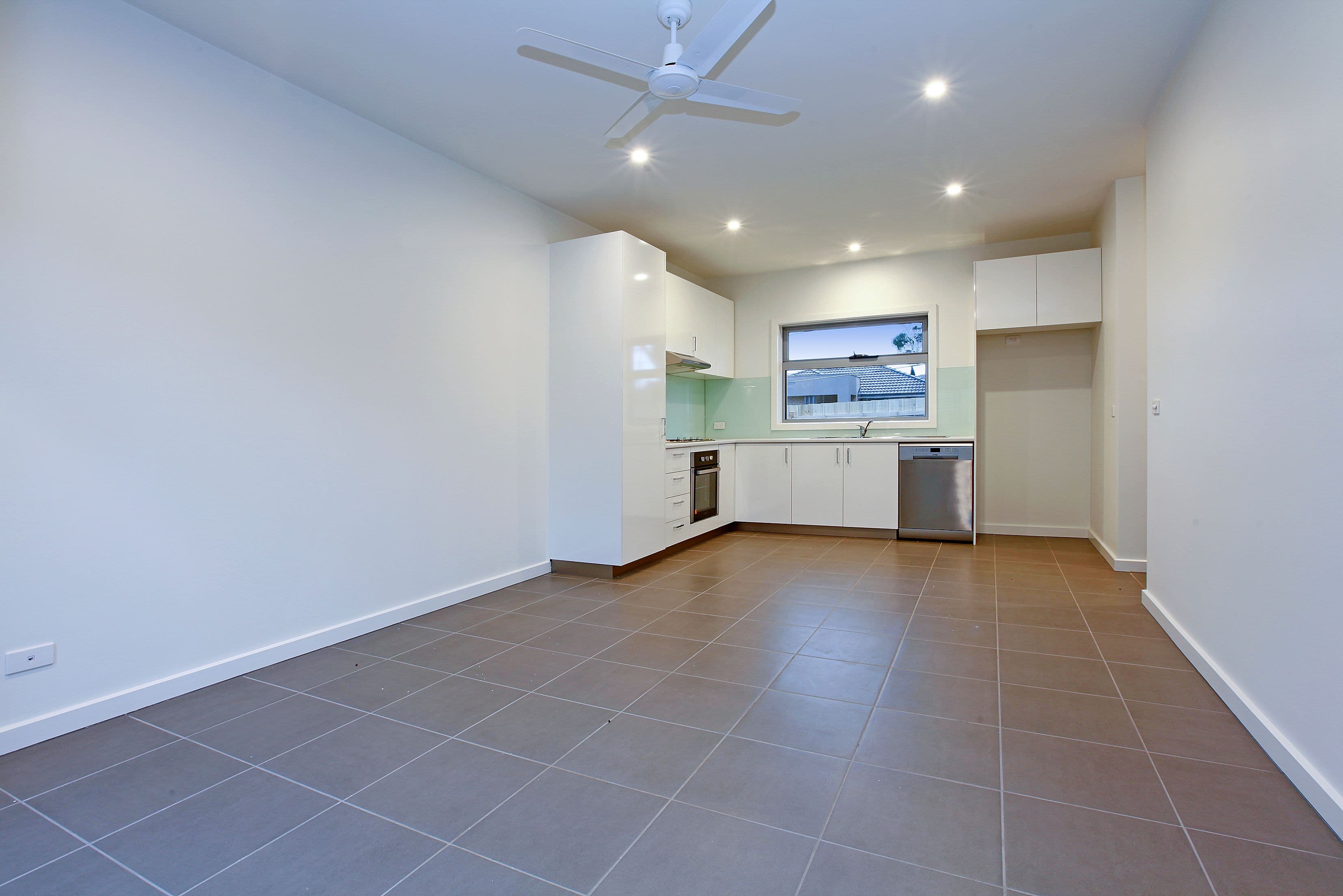 89 Purinuan Road, Reservoir VIC 3073, Reservoir - Thumbnail 3