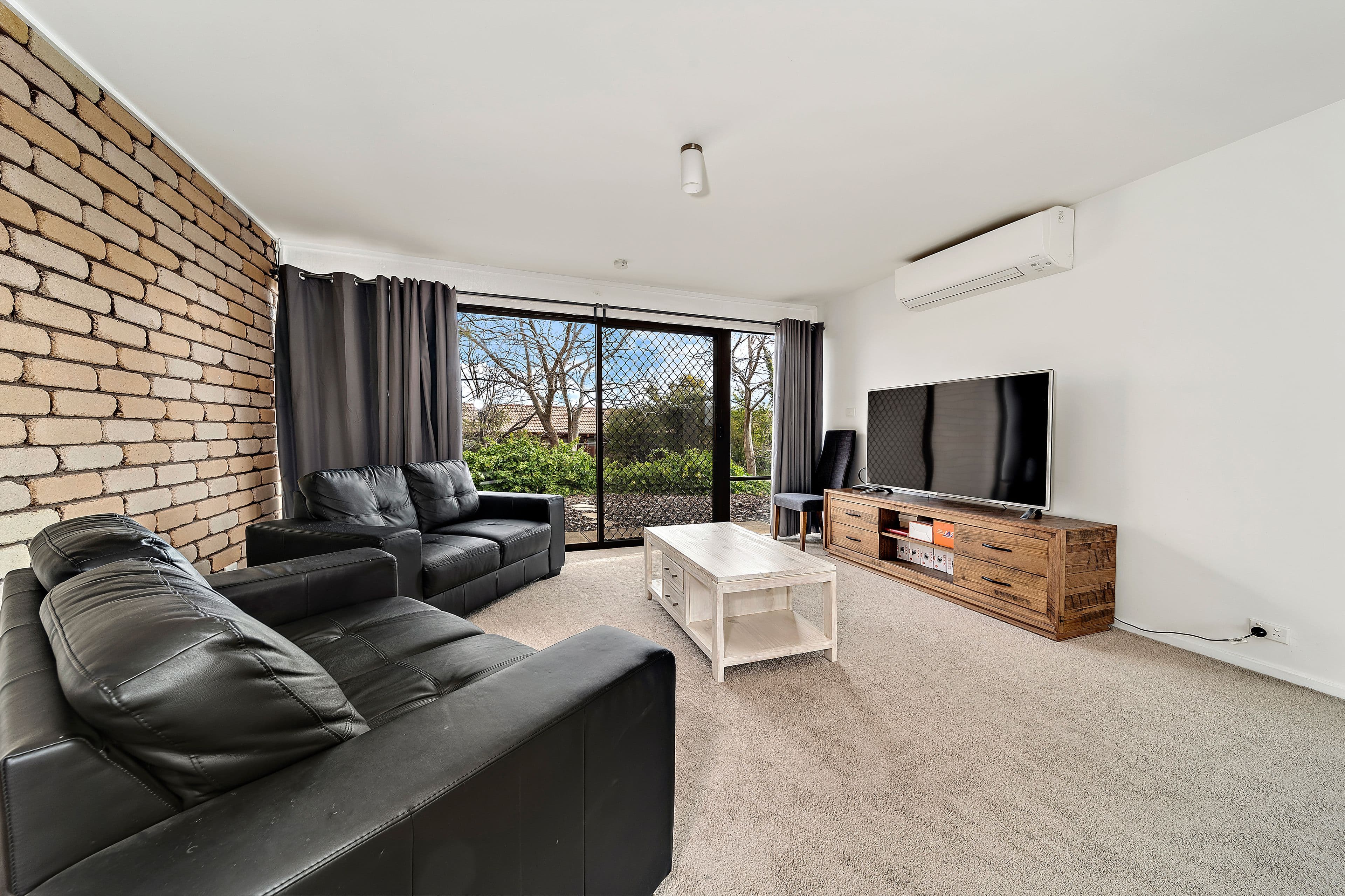 19 Goddard Crescent, Holt ACT 2615, Holt - Thumbnail 3