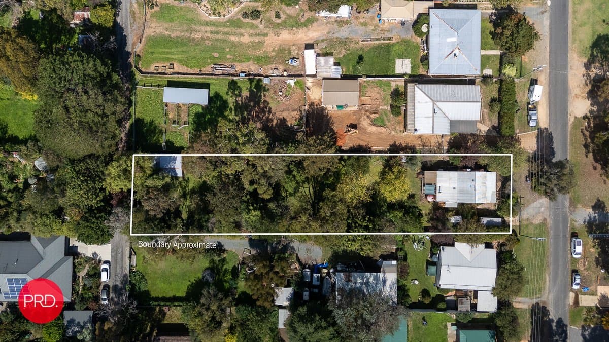 30 Duralla Street, BUNGENDORE NSW 2621, Bungendore - Thumbnail 2
