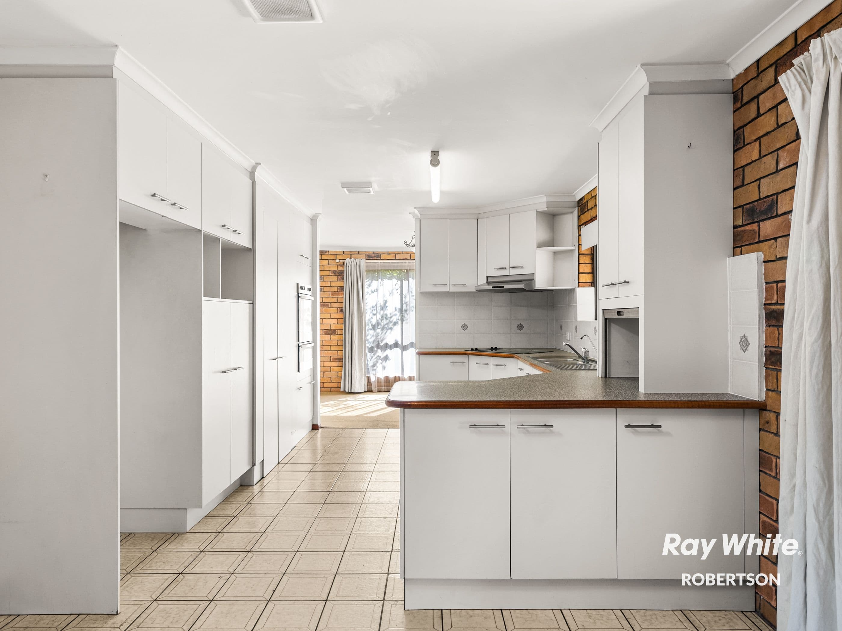 25 Bacchus Street, Robertson QLD 4109, Robertson - Thumbnail 5
