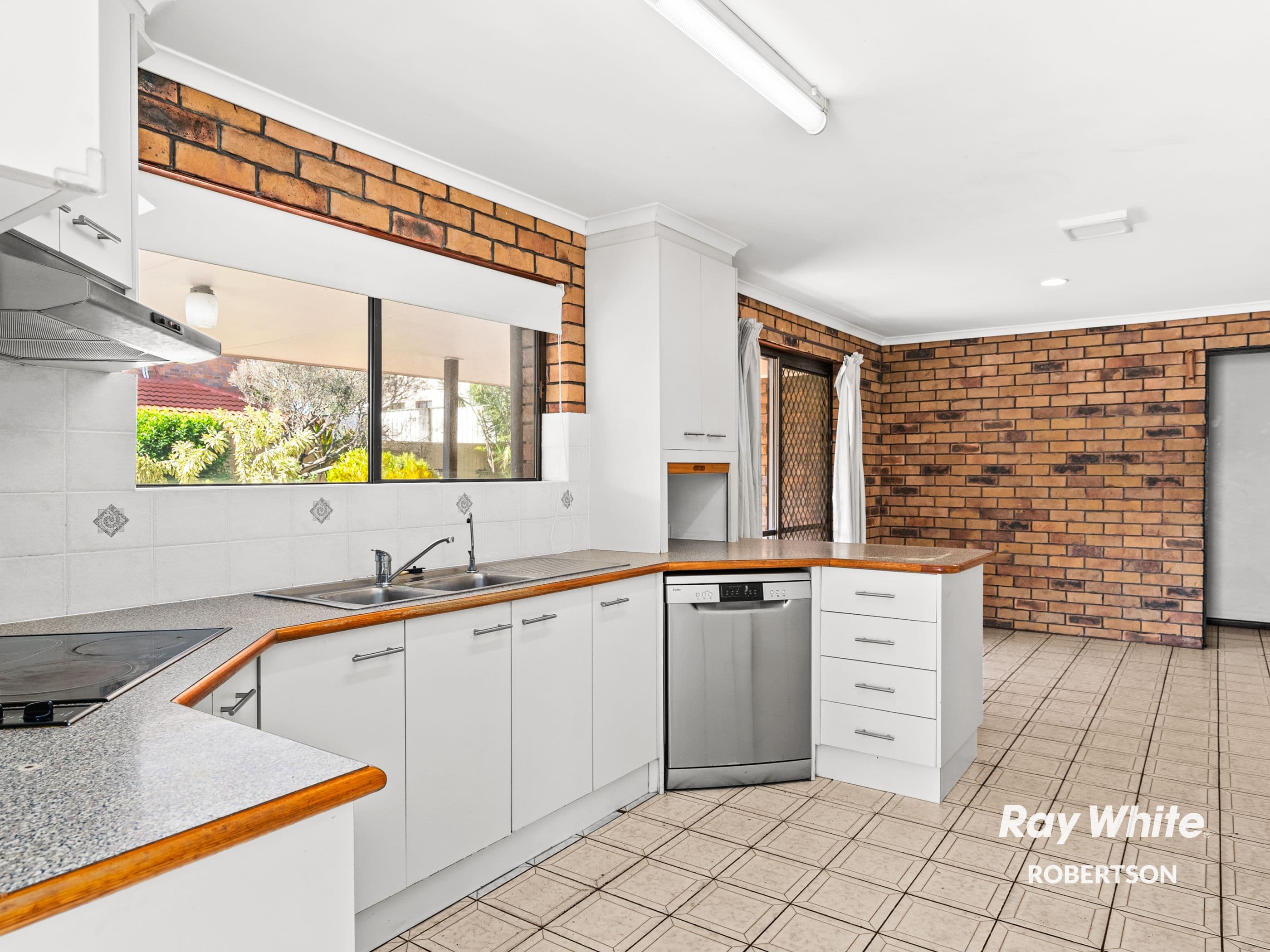 25 Bacchus Street, Robertson QLD 4109, Robertson - Thumbnail 6