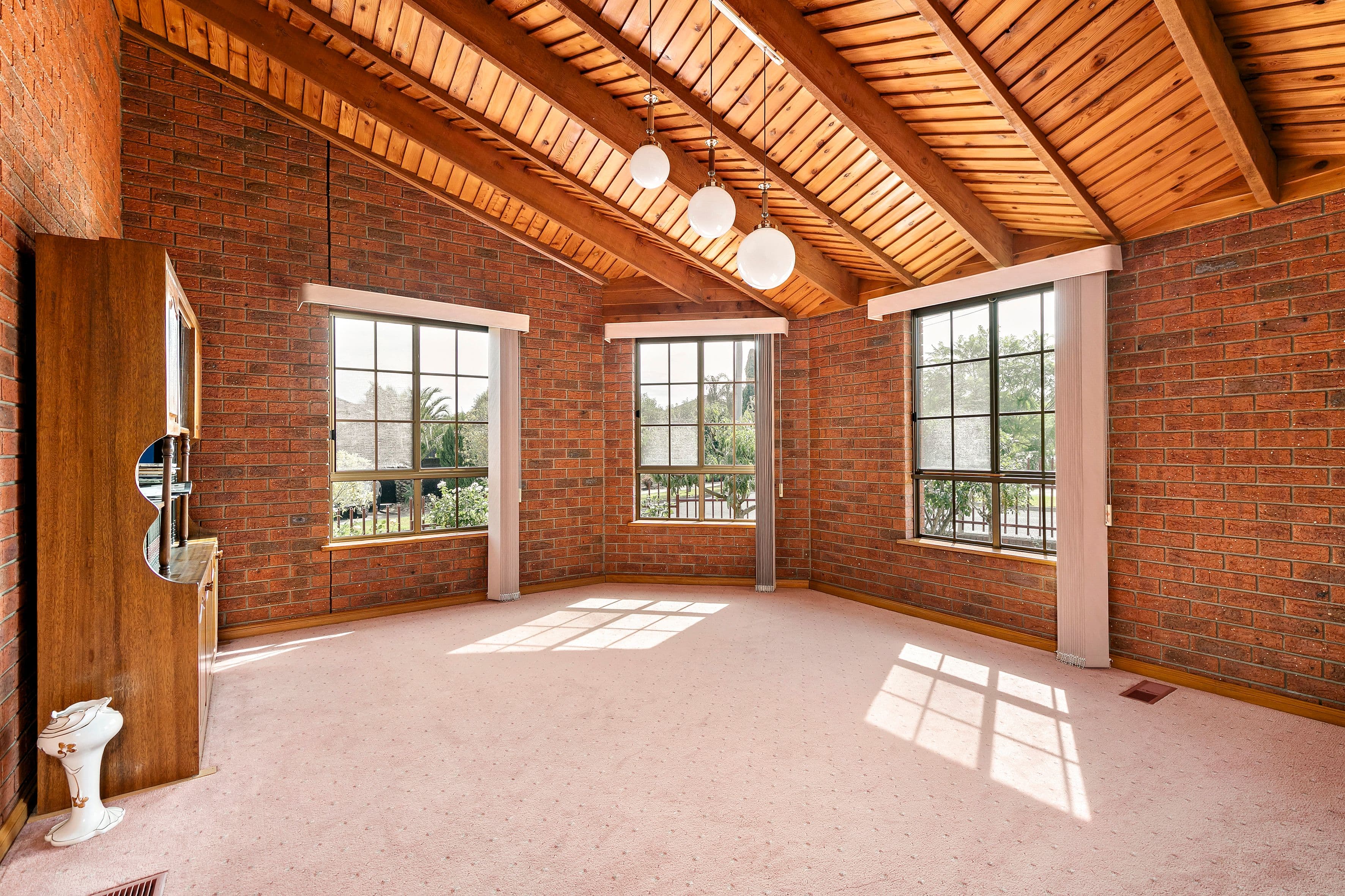 2 Hull Court, Greenvale VIC 3059, Greenvale - Thumbnail 4